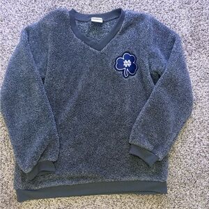 Notre Dame Blue V-Neck Sweat shirt soft and cozy M